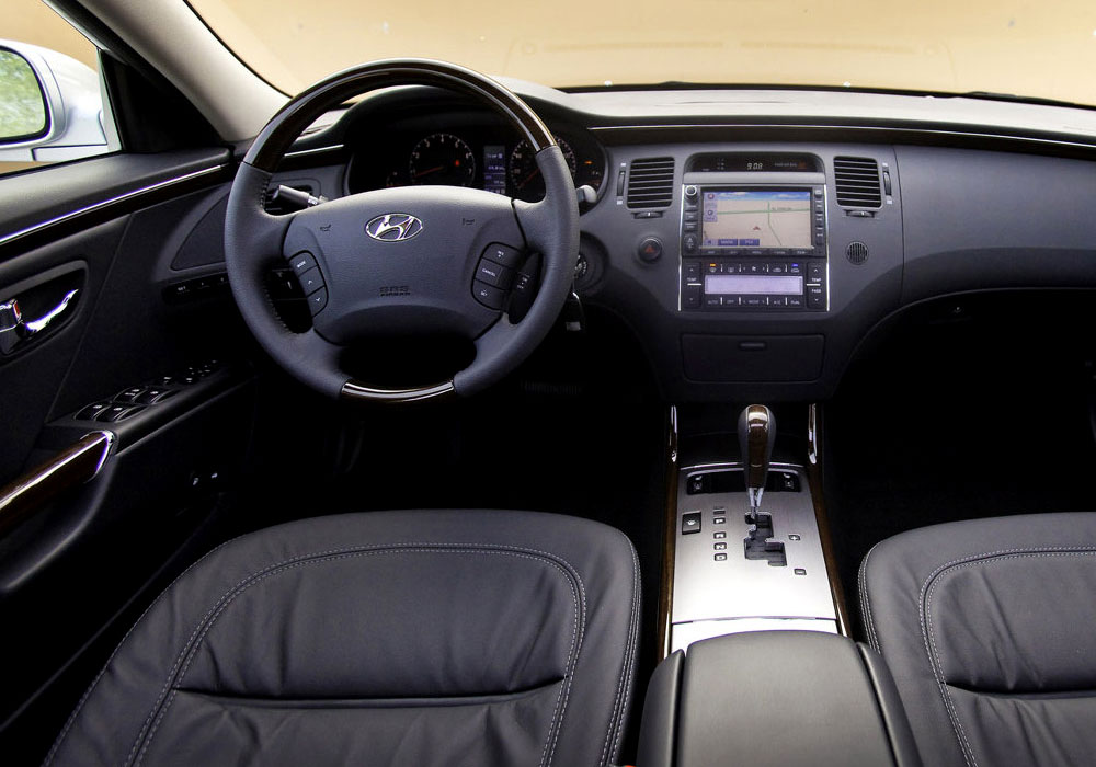 https://www.wandaloo.com/files/Voiture-Neuve/hyundai/Azera-04.jpg