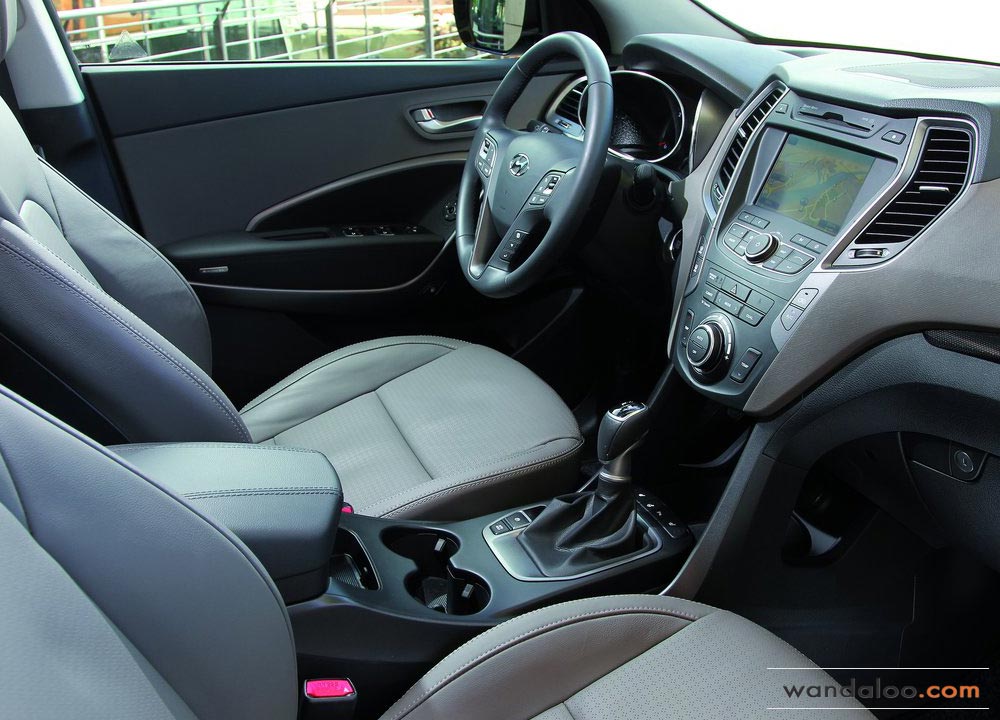 https://www.wandaloo.com/files/Voiture-Neuve/hyundai/Hyundai-Santa-Fe-2013-Neuve-Maroc-08.jpg