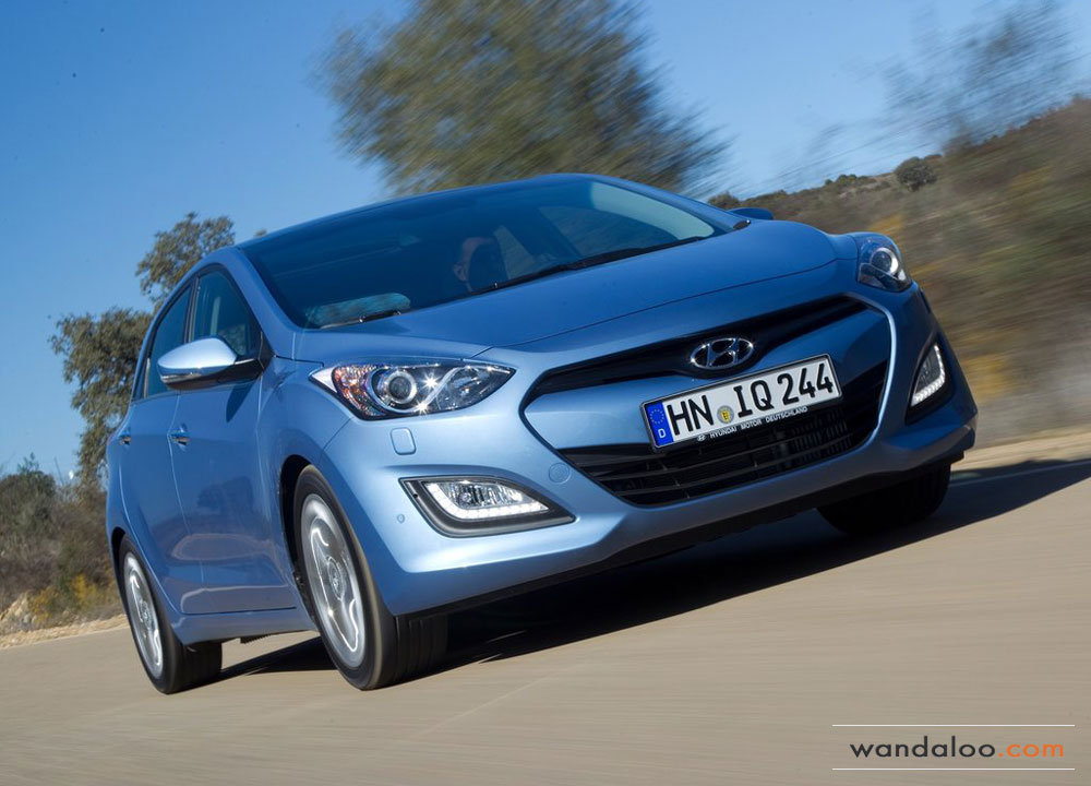 https://www.wandaloo.com/files/Voiture-Neuve/hyundai/Hyundai-i30-2012-03.jpg