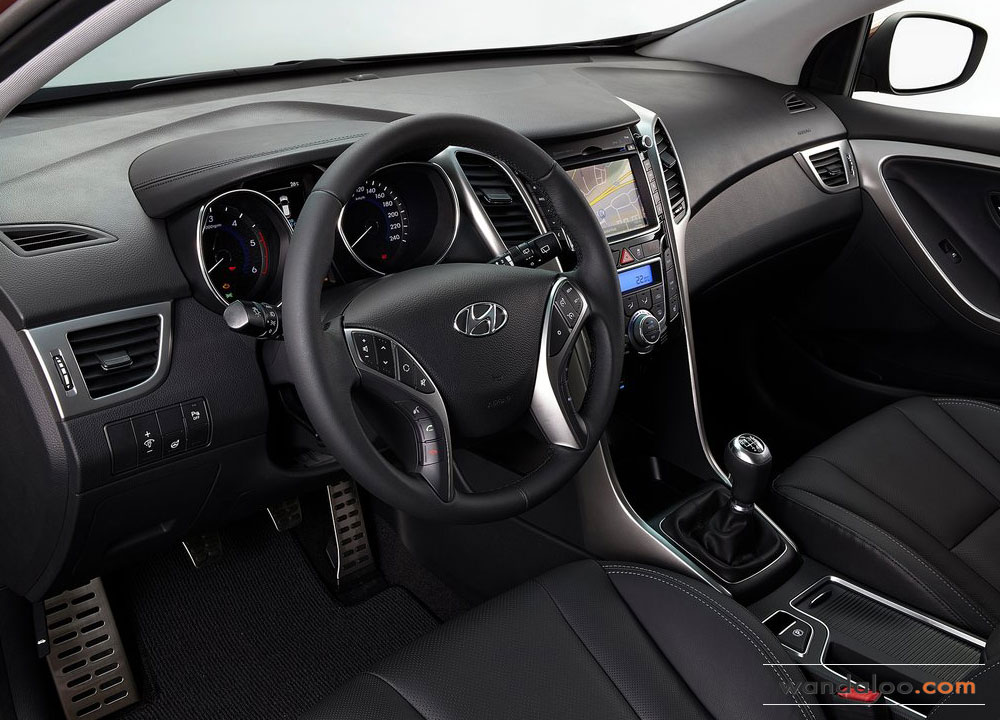 https://www.wandaloo.com/files/Voiture-Neuve/hyundai/Hyundai-i30-2012-12.jpg
