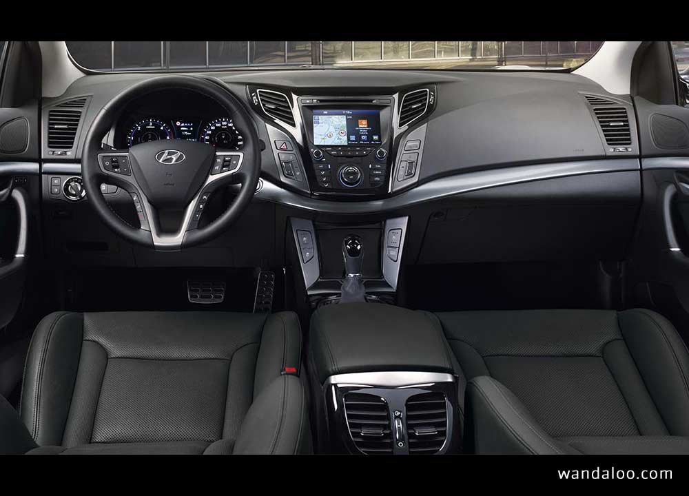 https://www.wandaloo.com/files/Voiture-Neuve/hyundai/Hyundai-i40-facelift-2015-neuve-Maroc-08.jpg