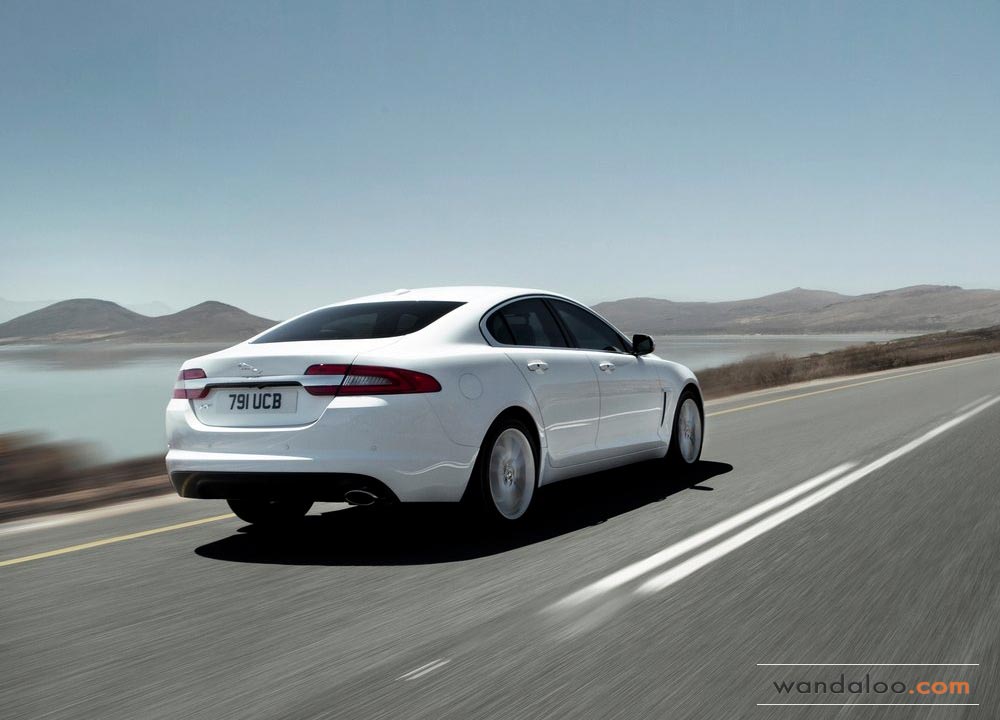 https://www.wandaloo.com/files/Voiture-Neuve/jaguar/Jaguar-XF-2012-Neuve-Maroc-02.jpg