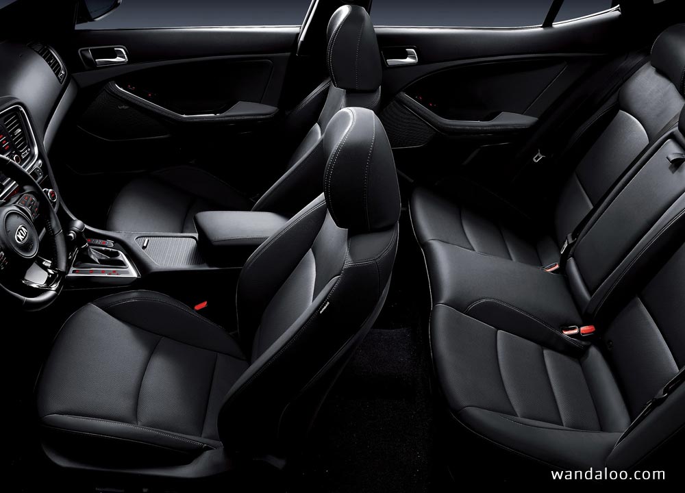 https://www.wandaloo.com/files/Voiture-Neuve/kia/Kia-Optima-2015-neuve-Maroc-10.jpg