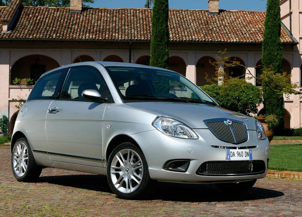 https://www.wandaloo.com/files/Voiture-Neuve/lancia/Ypsilon-01.jpg