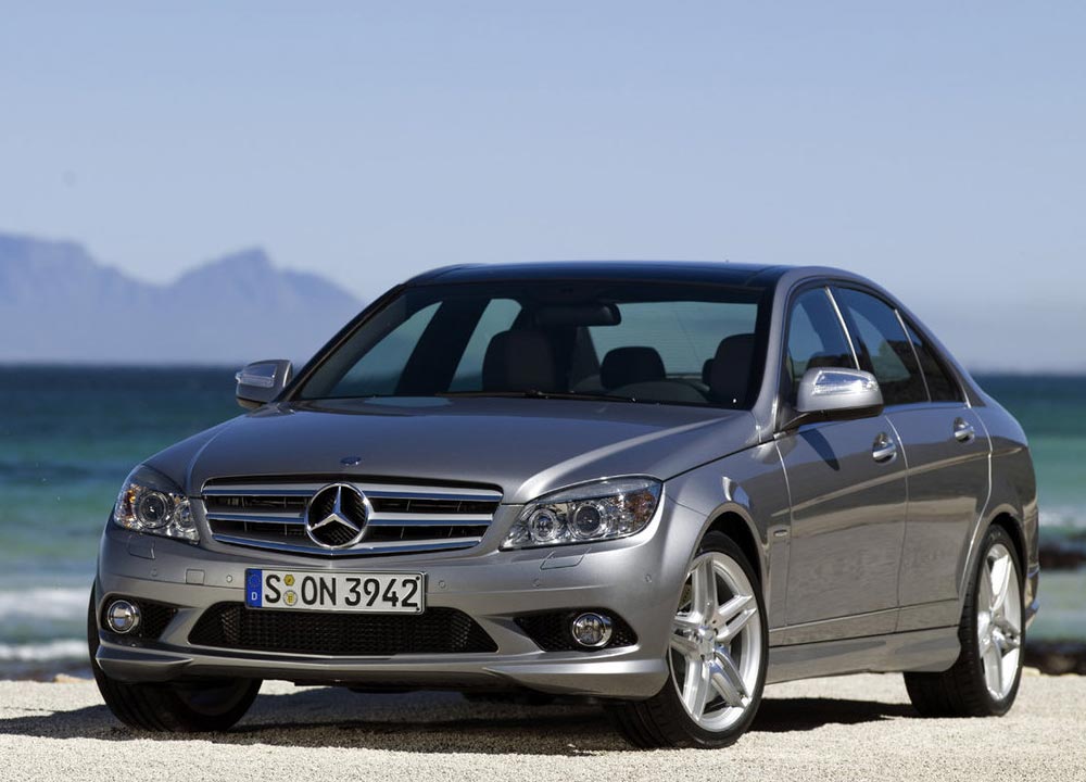https://www.wandaloo.com/files/Voiture-Neuve/mercedes/Classe-C-12.jpg