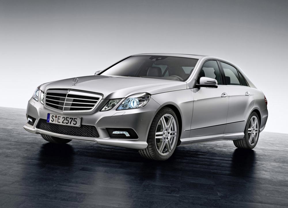 https://www.wandaloo.com/files/Voiture-Neuve/mercedes/Classe-E-01.jpg