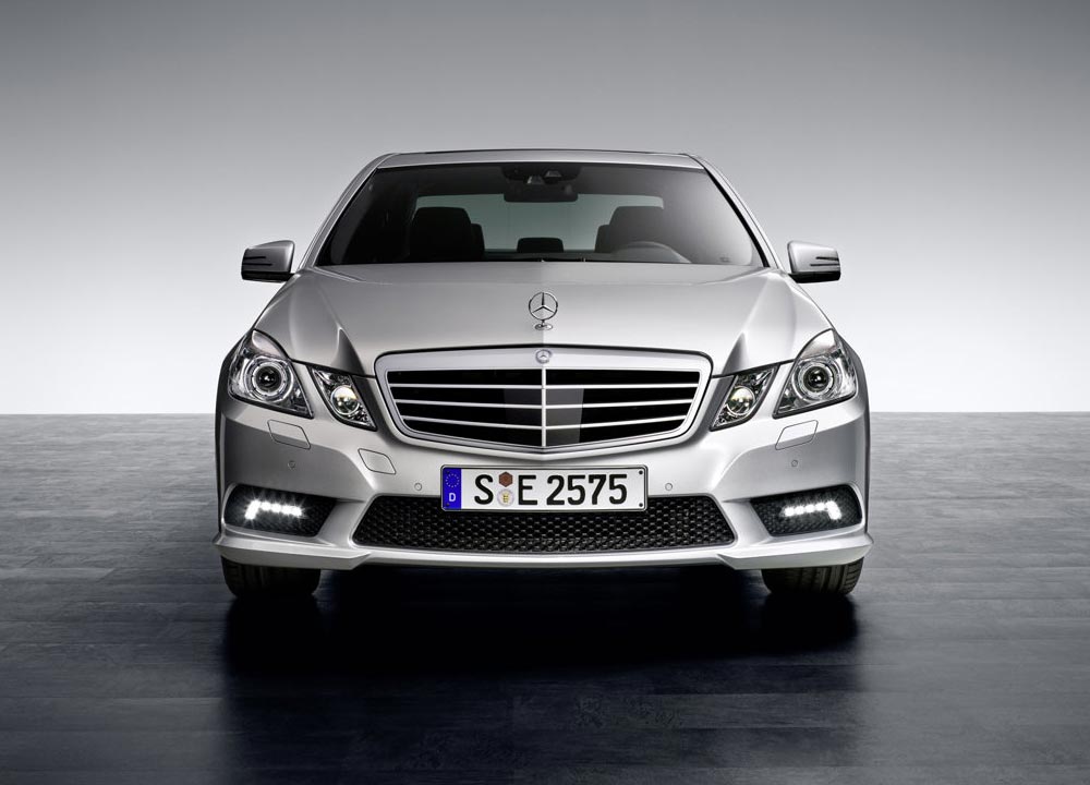 https://www.wandaloo.com/files/Voiture-Neuve/mercedes/Classe-E-04.jpg
