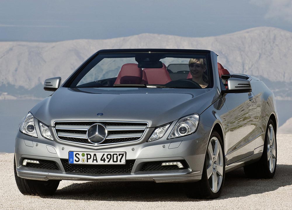https://www.wandaloo.com/files/Voiture-Neuve/mercedes/Classe-E-Cabriolet-25.jpg