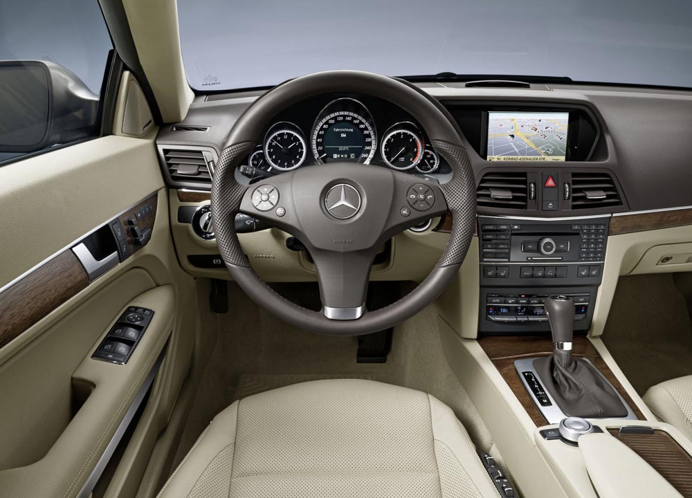 https://www.wandaloo.com/files/Voiture-Neuve/mercedes/Classe-E-Coupe-10.jpg