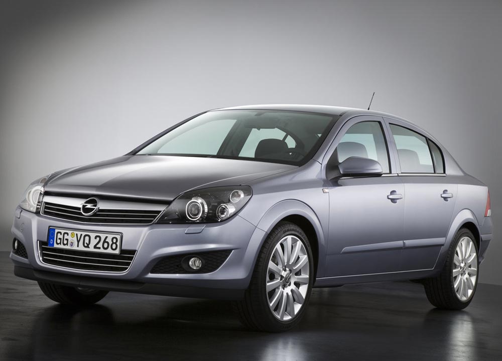 https://www.wandaloo.com/files/Voiture-Neuve/opel/Astra-Berline-03.jpg