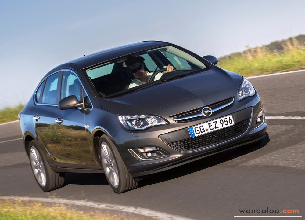 https://www.wandaloo.com/files/Voiture-Neuve/opel/Opel-Astra-Berline-4-portes-2013-Neuve-Maroc-01.jpg