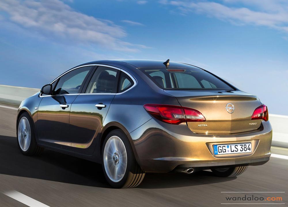 https://www.wandaloo.com/files/Voiture-Neuve/opel/Opel-Astra-Berline-4-portes-2013-Neuve-Maroc-03.jpg