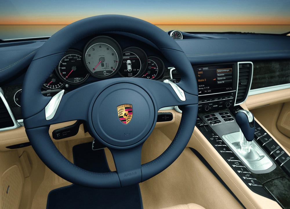 https://www.wandaloo.com/files/Voiture-Neuve/porsche/Panamera-17.jpg