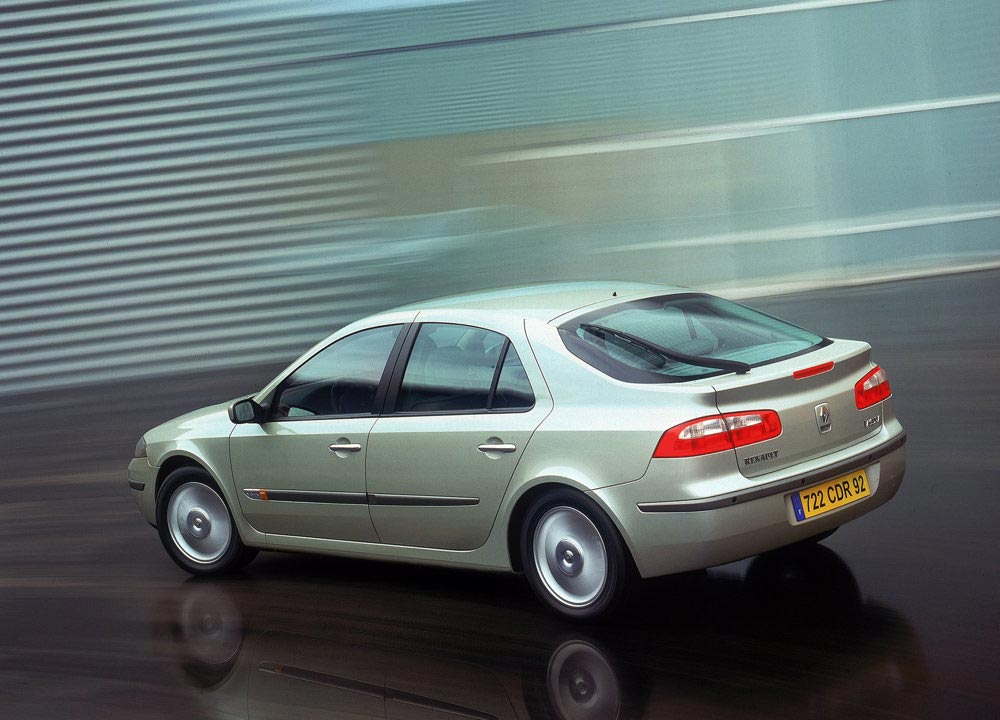 https://www.wandaloo.com/files/Voiture-Neuve/renault/Laguna-13.jpg