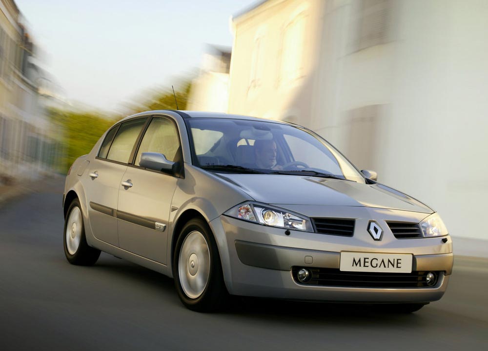 https://www.wandaloo.com/files/Voiture-Neuve/renault/Megane-Berline-01.jpg
