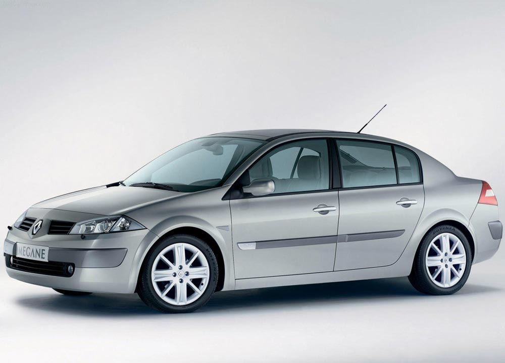 https://www.wandaloo.com/files/Voiture-Neuve/renault/Megane-Berline-09.jpg