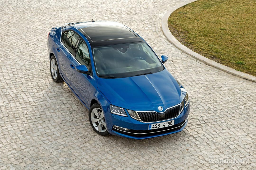 Skoda-Octavia-2017-1280-0b.jpg