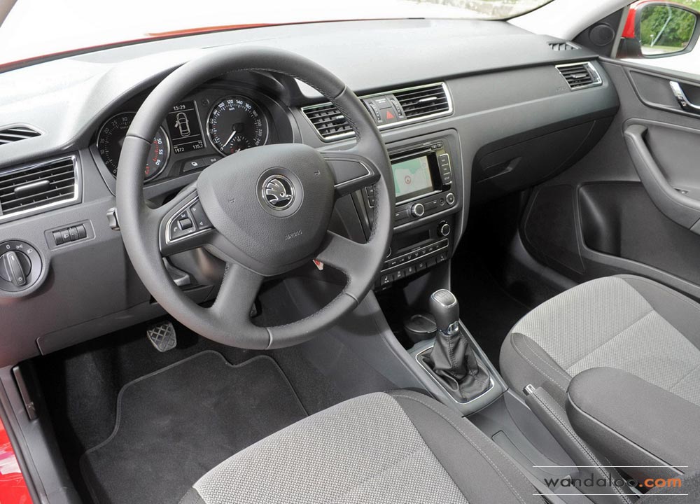 https://www.wandaloo.com/files/Voiture-Neuve/skoda/Skoda-Rapid-2013-Neuve-Maroc-06.jpg