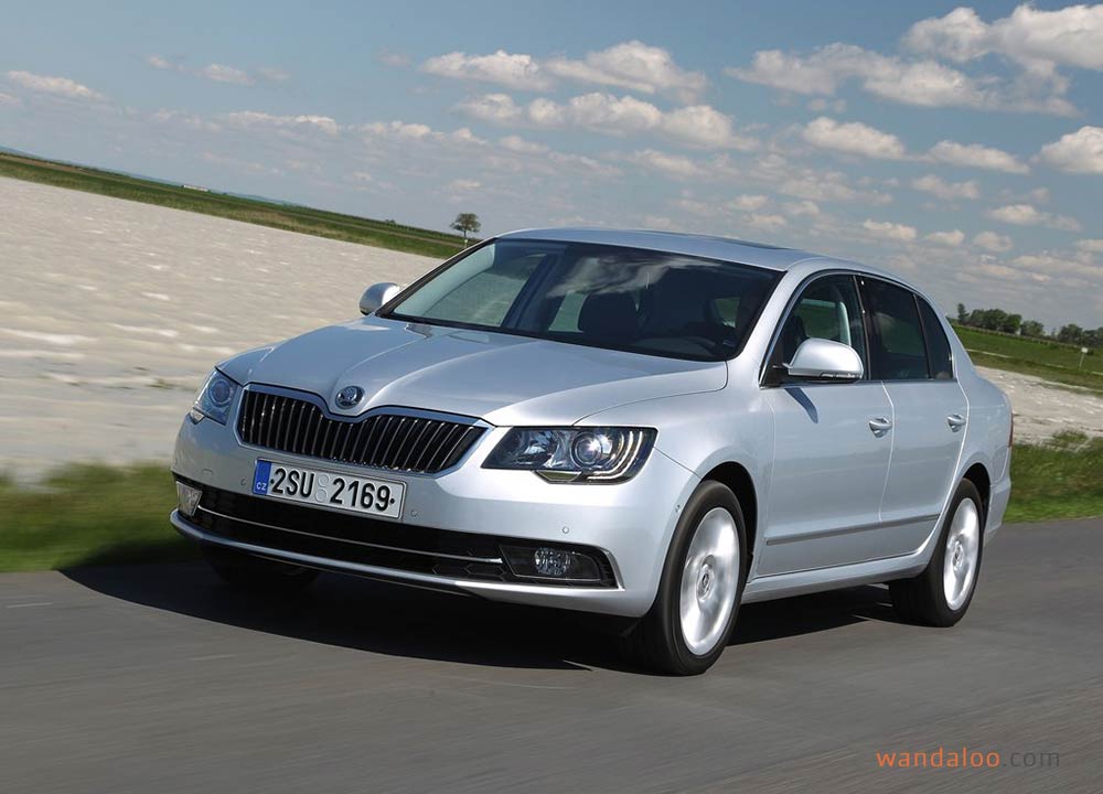 https://www.wandaloo.com/files/Voiture-Neuve/skoda/Skoda-Superb-2014-neuve-Maroc-01.jpg