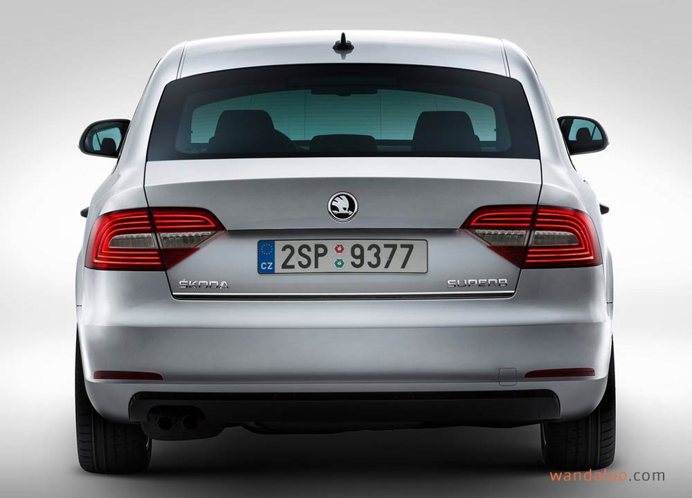 https://www.wandaloo.com/files/Voiture-Neuve/skoda/Skoda-Superb-2014-neuve-Maroc-05.jpg