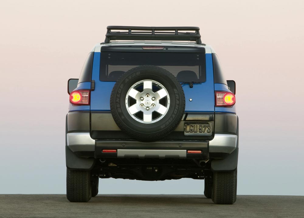 https://www.wandaloo.com/files/Voiture-Neuve/toyota/FJ-Cruiser-04.jpg