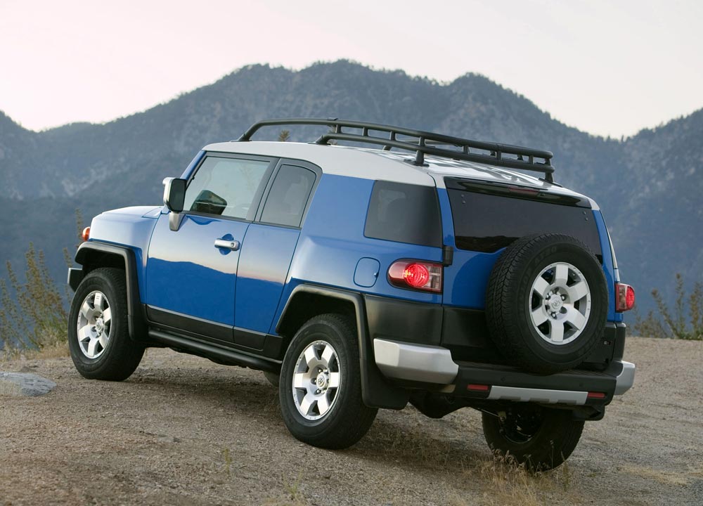 https://www.wandaloo.com/files/Voiture-Neuve/toyota/FJ-Cruiser-07.jpg