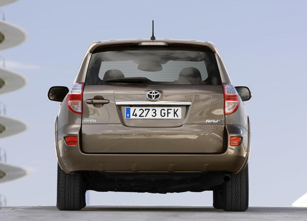 https://www.wandaloo.com/files/Voiture-Neuve/toyota/RAV-4-03.jpg