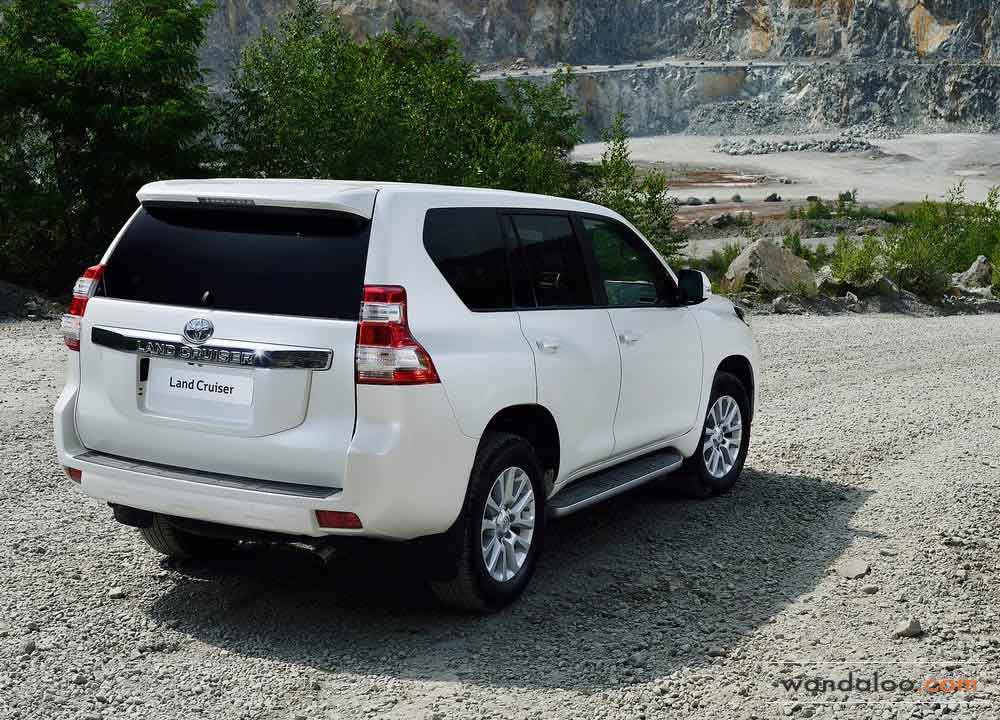 https://www.wandaloo.com/files/Voiture-Neuve/toyota/Toyota-Land-Cruiser-2014-Maroc-02.jpg