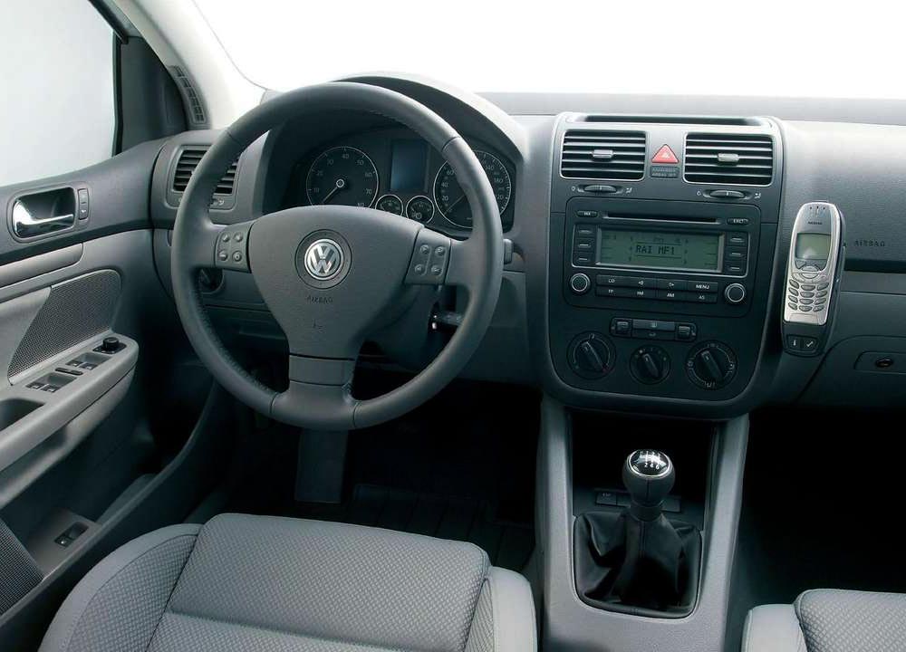 https://www.wandaloo.com/files/Voiture-Neuve/volkswagen/Golf-29.jpg