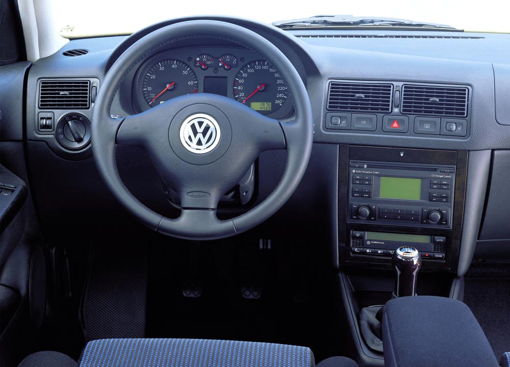 https://www.wandaloo.com/files/Voiture-Neuve/volkswagen/Golf-37.jpg