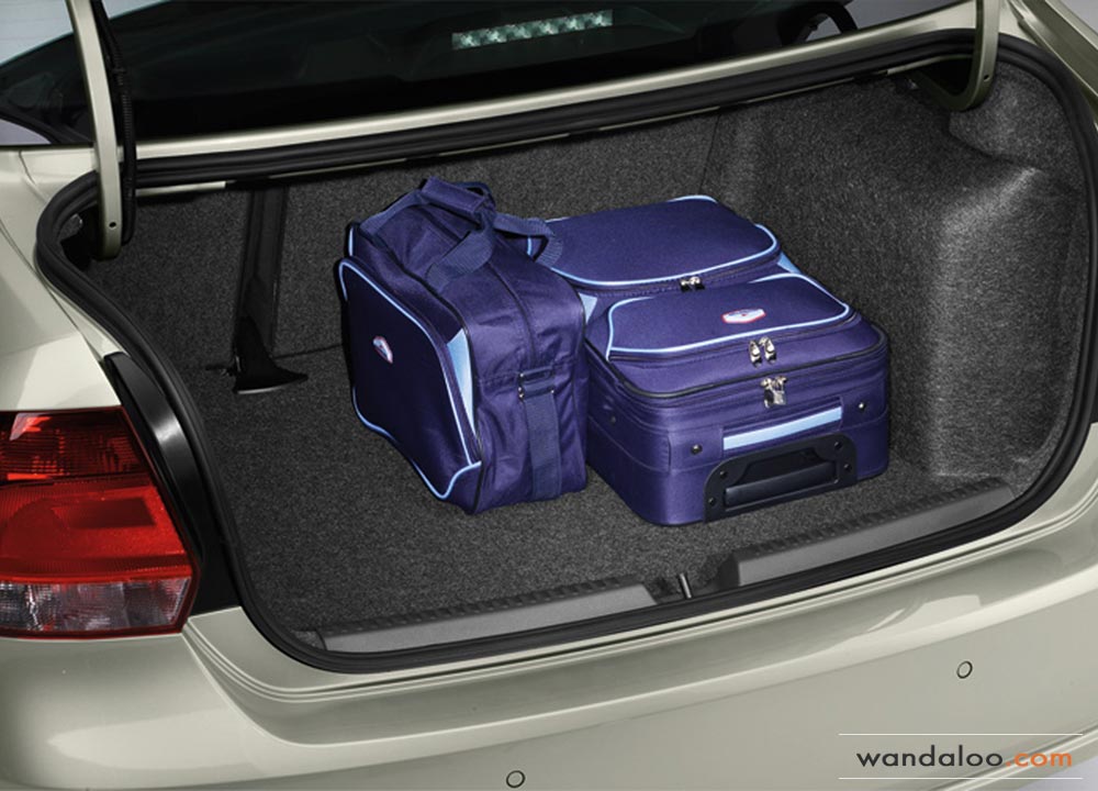 https://www.wandaloo.com/files/Voiture-Neuve/volkswagen/Volkswagen-Polo-Berline-Sedan-2013-Neuve-Maroc-09.jpg