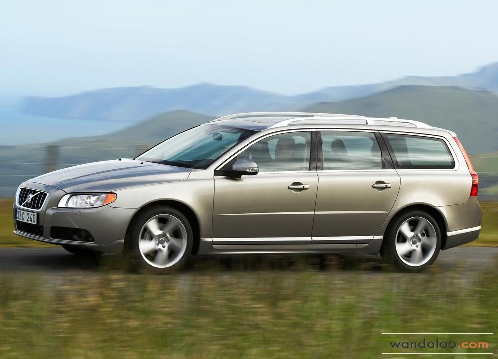 https://www.wandaloo.com/files/Voiture-Neuve/volvo/Volvo-V70-Neuve-Maroc-05.jpg