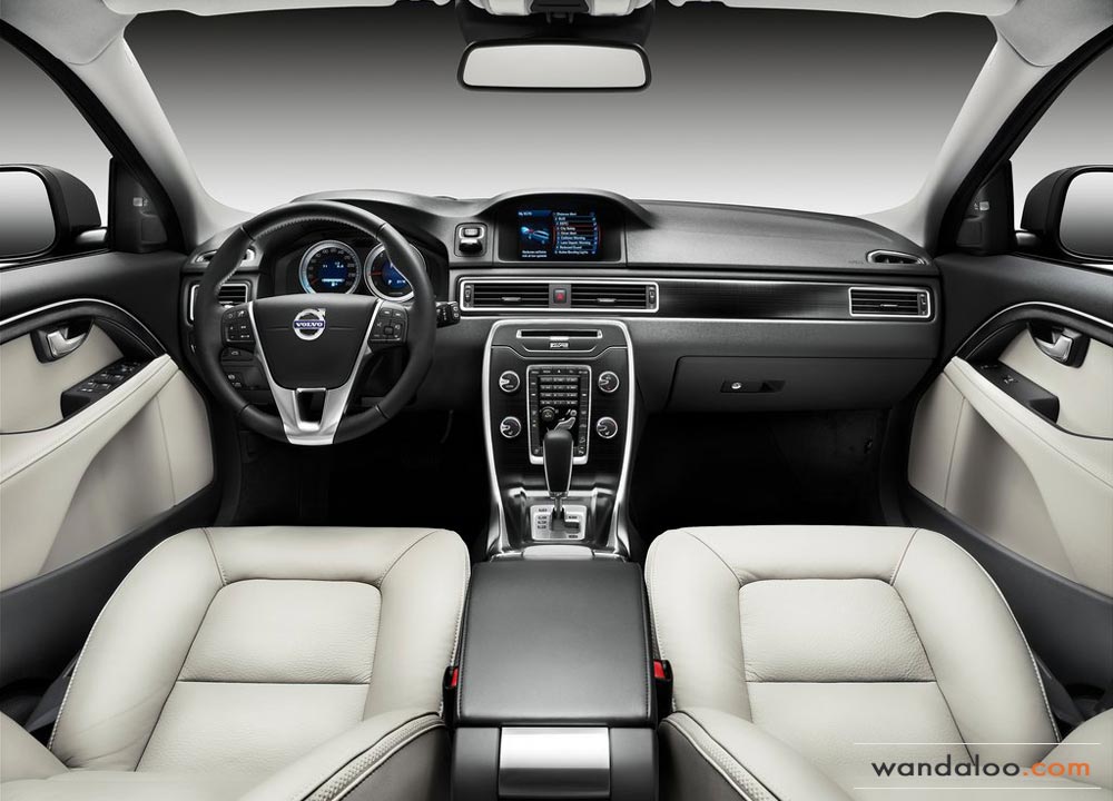 https://www.wandaloo.com/files/Voiture-Neuve/volvo/Volvo-XC70-Neuve-Maroc-07.jpg