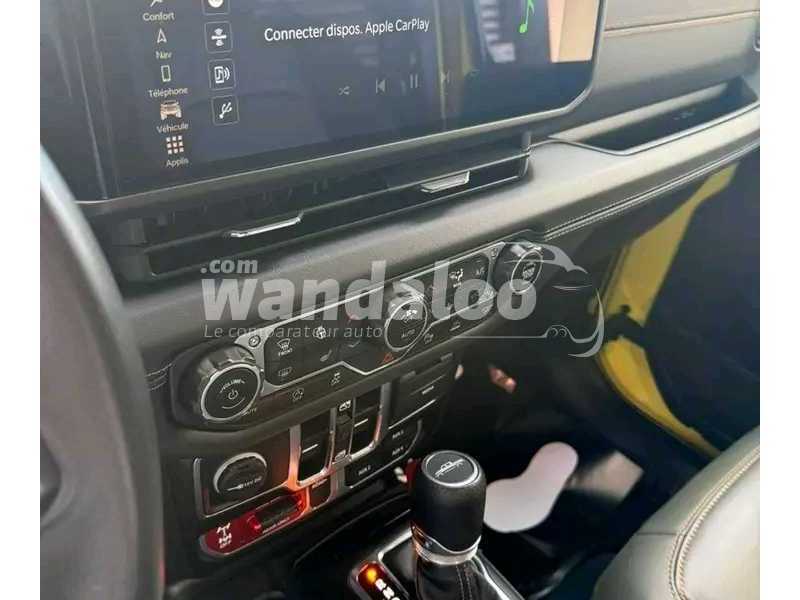 https://www.wandaloo.com/files/Voiture-Occasion/2023/06/jeep-wrangler-38042-56ea.jpg