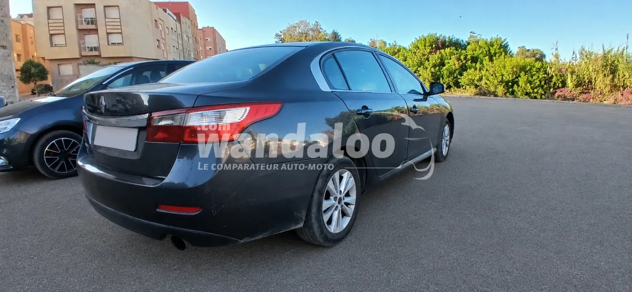 https://www.wandaloo.com/files/Voiture-Occasion/2026/08/renault-latitude-44841-50d9.webp