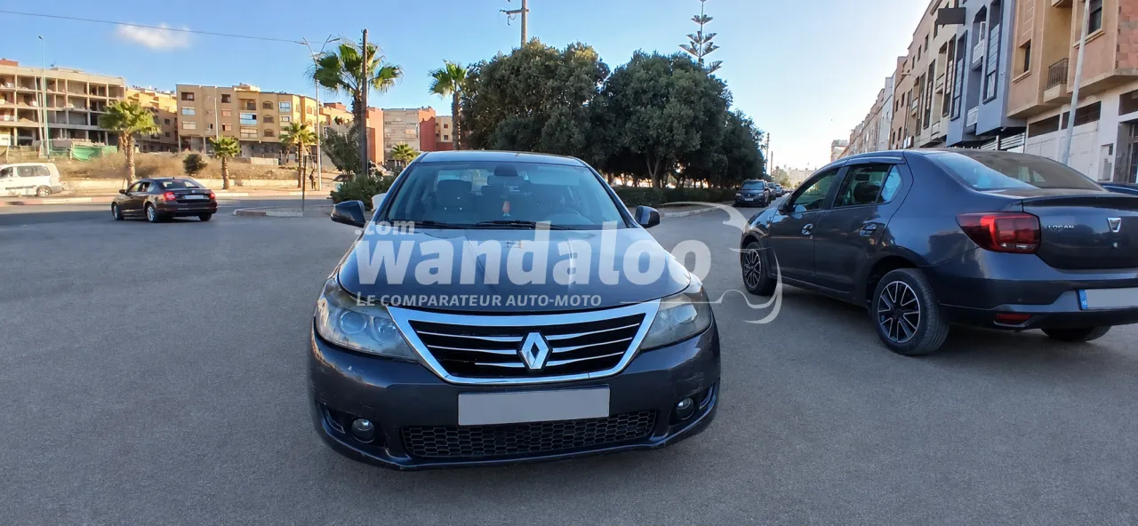 https://www.wandaloo.com/files/Voiture-Occasion/2026/08/renault-latitude-44841-c2d9.webp