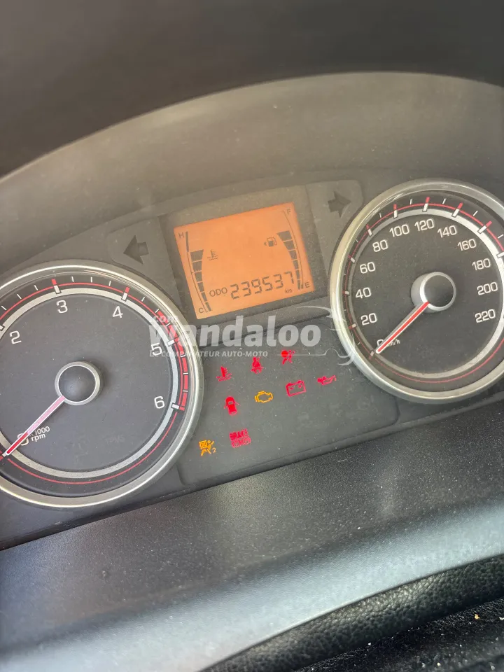 https://www.wandaloo.com/files/Voiture-Occasion/2026/08/ssangyong-korando-44833-1e14.webp