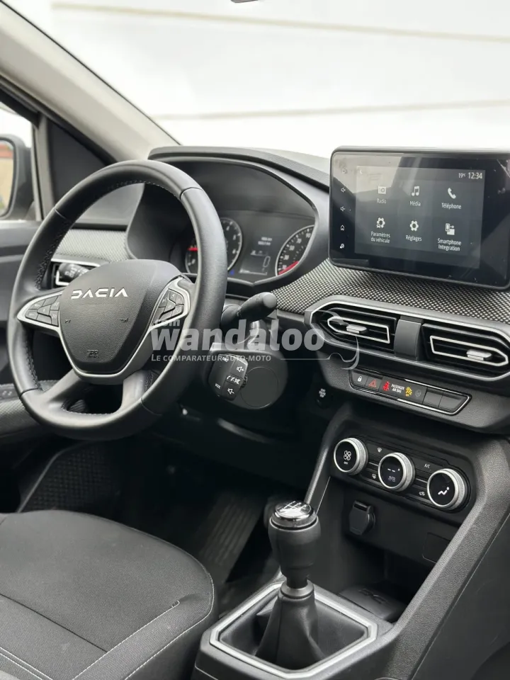 https://www.wandaloo.com/files/Voiture-Occasion/2026/09/dacia-logan-44912-e0e2.webp