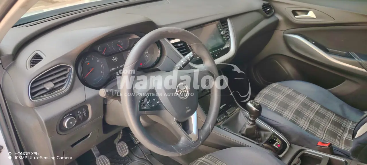 https://www.wandaloo.com/files/Voiture-Occasion/2026/09/opel-grandland-44932-a52a.webp