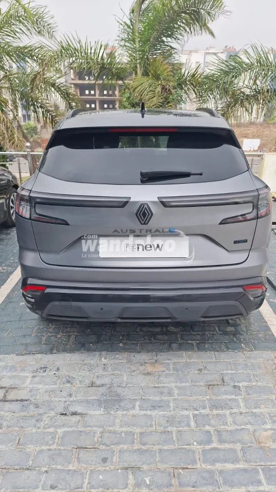 https://www.wandaloo.com/files/Voiture-Occasion/2026/09/renault-austral-44901-804f.webp