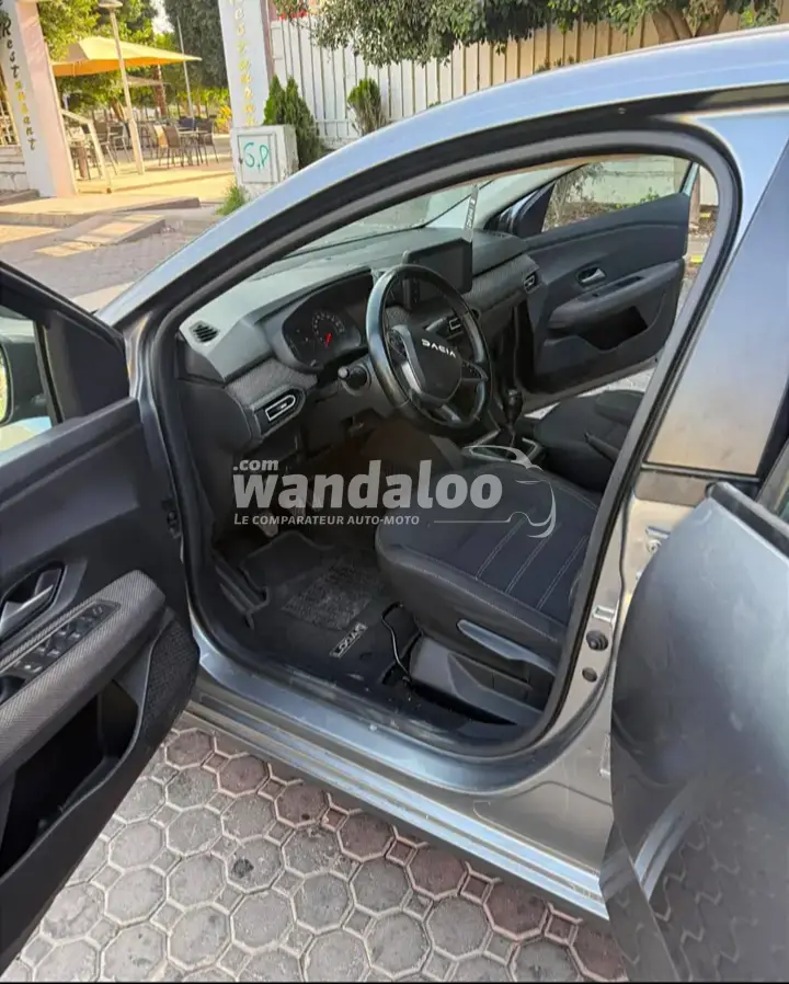 https://www.wandaloo.com/files/Voiture-Occasion/2026/10/dacia-logan-45055-65e8.webp
