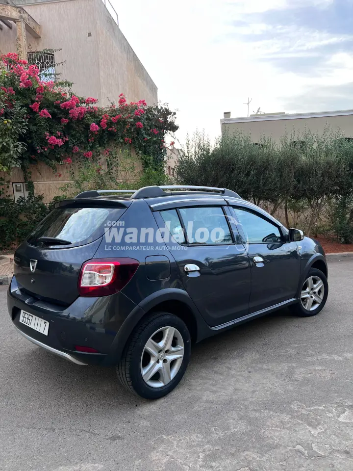 https://www.wandaloo.com/files/Voiture-Occasion/2026/10/dacia-sandero-stepwa-44984-1edb.webp
