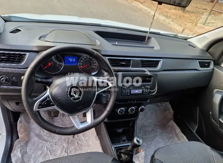 https://www.wandaloo.com/files/Voiture-Occasion/2026/10/renault-express-44999-ba9e.webp