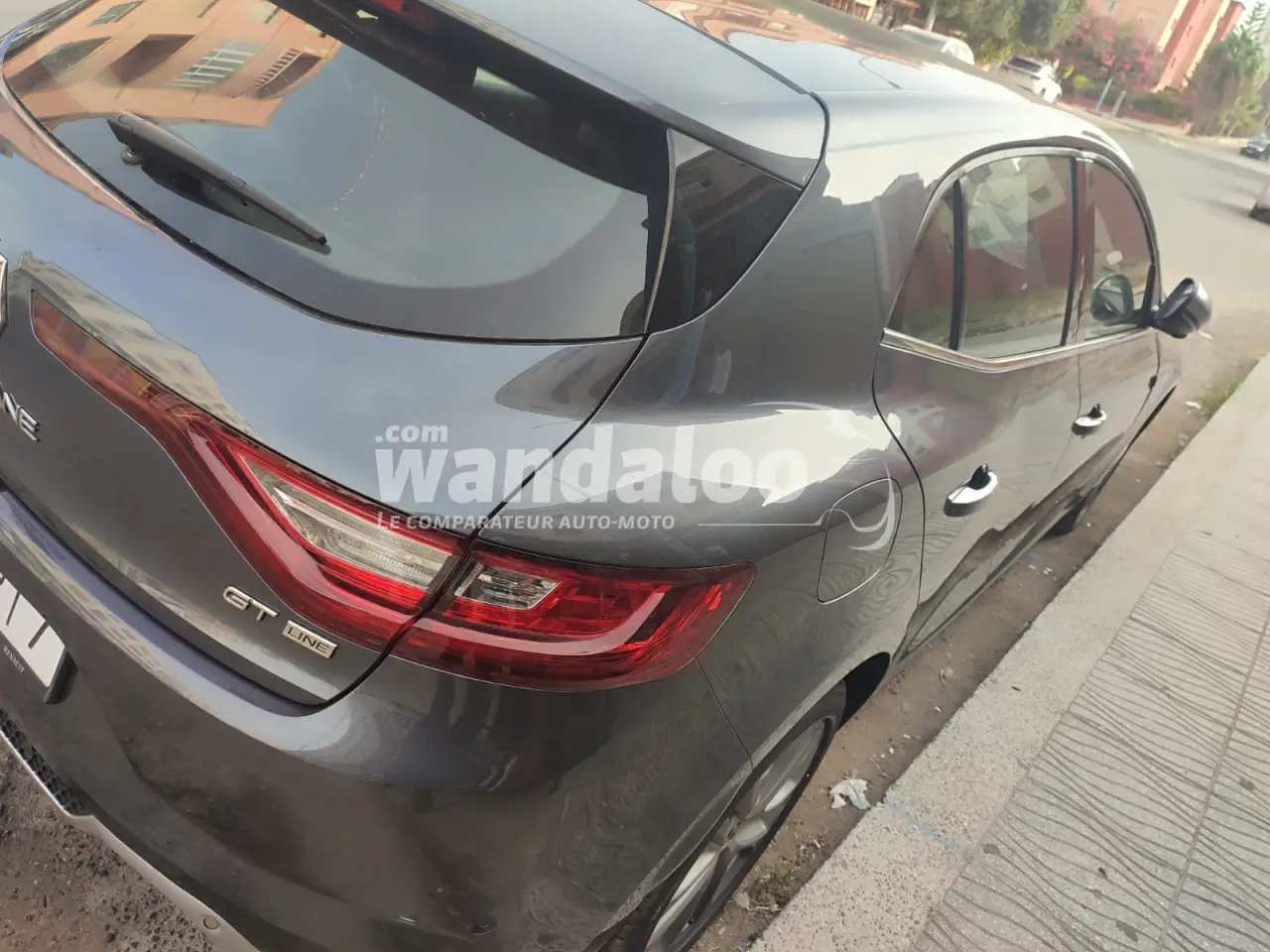 https://www.wandaloo.com/files/Voiture-Occasion/2026/10/renault-megane-coupe-44956-f2c7.webp