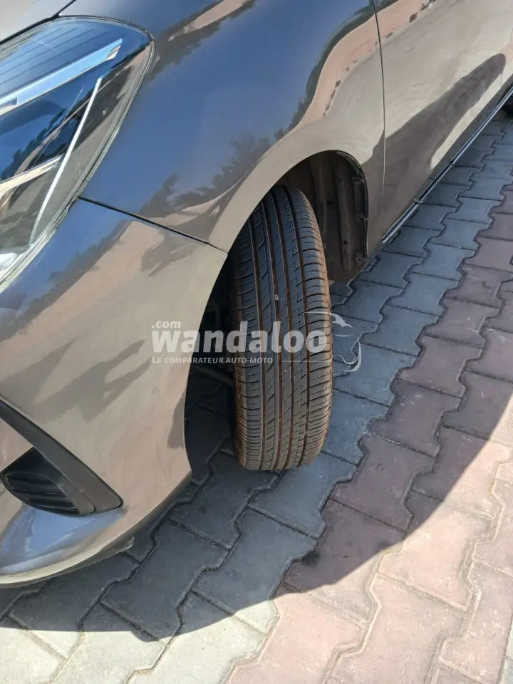 https://www.wandaloo.com/files/Voiture-Occasion/2026/10/toyota-yaris-44998-5d1b.webp