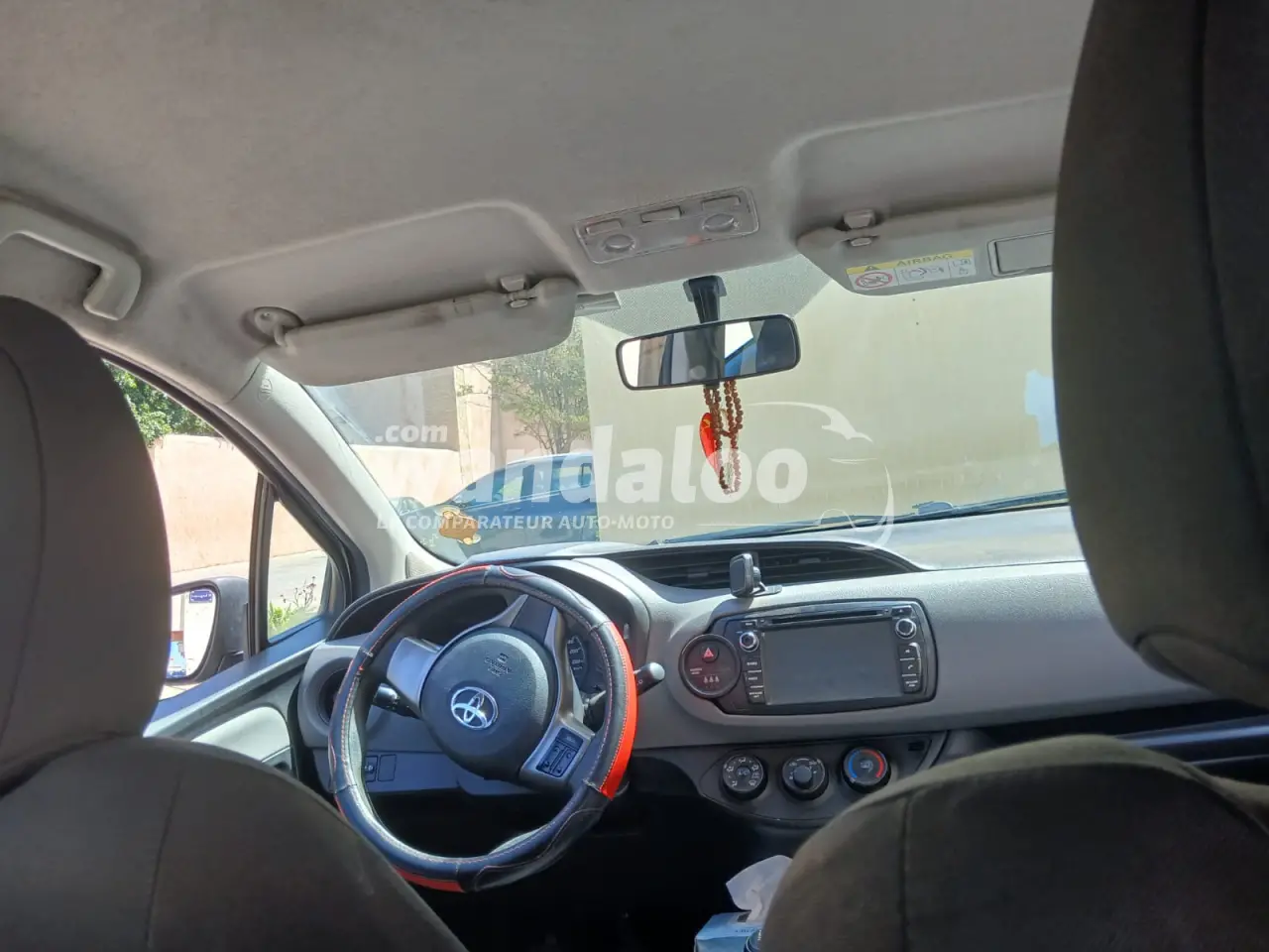 https://www.wandaloo.com/files/Voiture-Occasion/2026/10/toyota-yaris-44998-87d5.webp